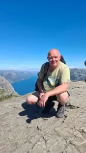 Portret van de fotograaf achter KlikErotiek en erotische fotografie.